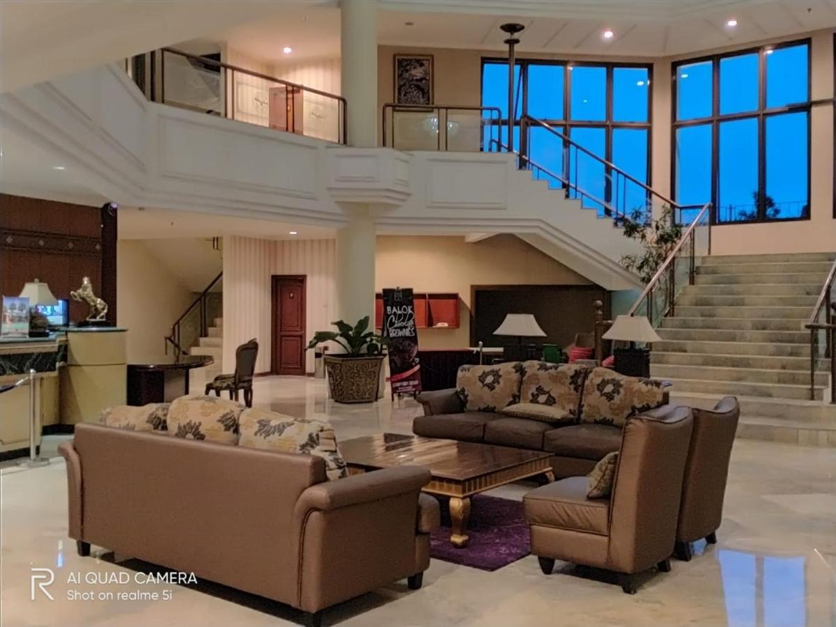 ยัสมิน รีสอร์ต แอนด์ คอนเฟอเรนซ์ โฮเต็ล Hotel ปุนจัก ภายนอก รูปภาพ